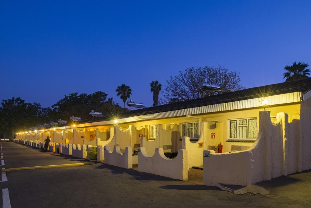 Kadoma Hotel & Conference Centre Exterior foto